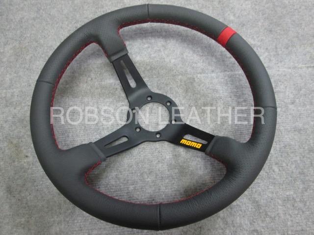 momo ステアリングのカスタム張り替え | 本革ステアリング張替え実例
