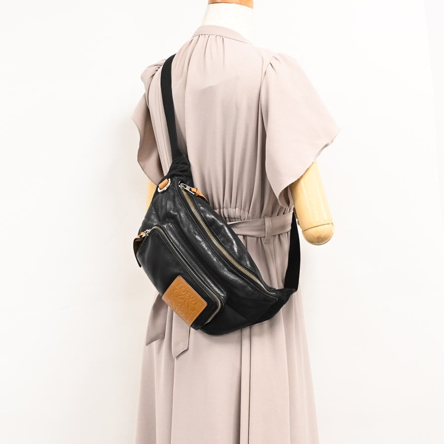 Ytms】 LOEWE ロエベ ボディバッグBUMBAG PUFFY Ytms】 LOEWE ロエベ