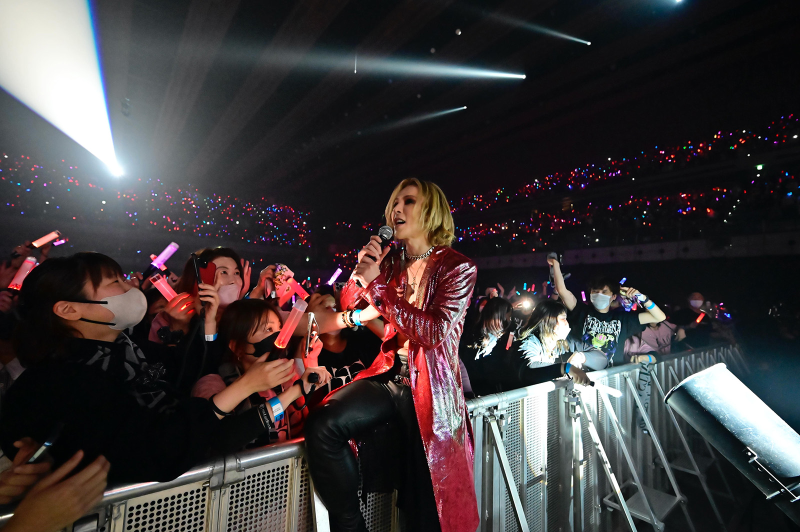 Yoshiki on THE LAST ROCKSTARS supergroup, new X JAPAN album, fave