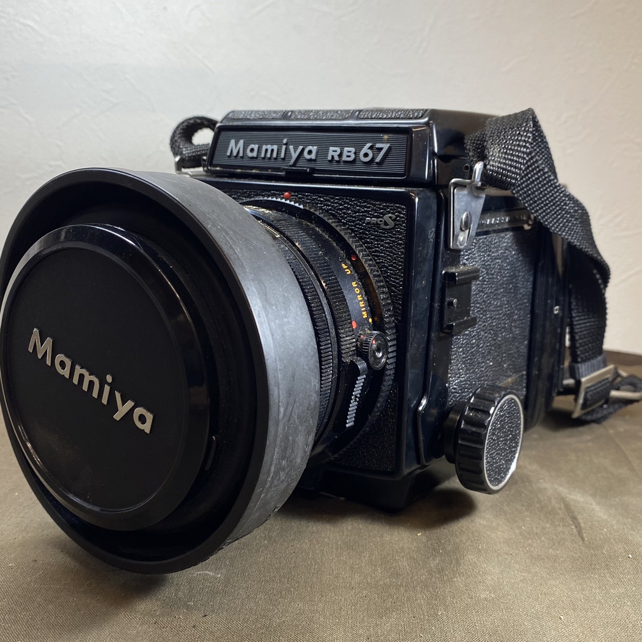 Mamiya 67 pro S フィルムカメラとレンズ