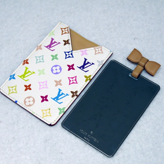 小物【Louis Vuitton M92651 エテュイミロワール コンパクトミラー