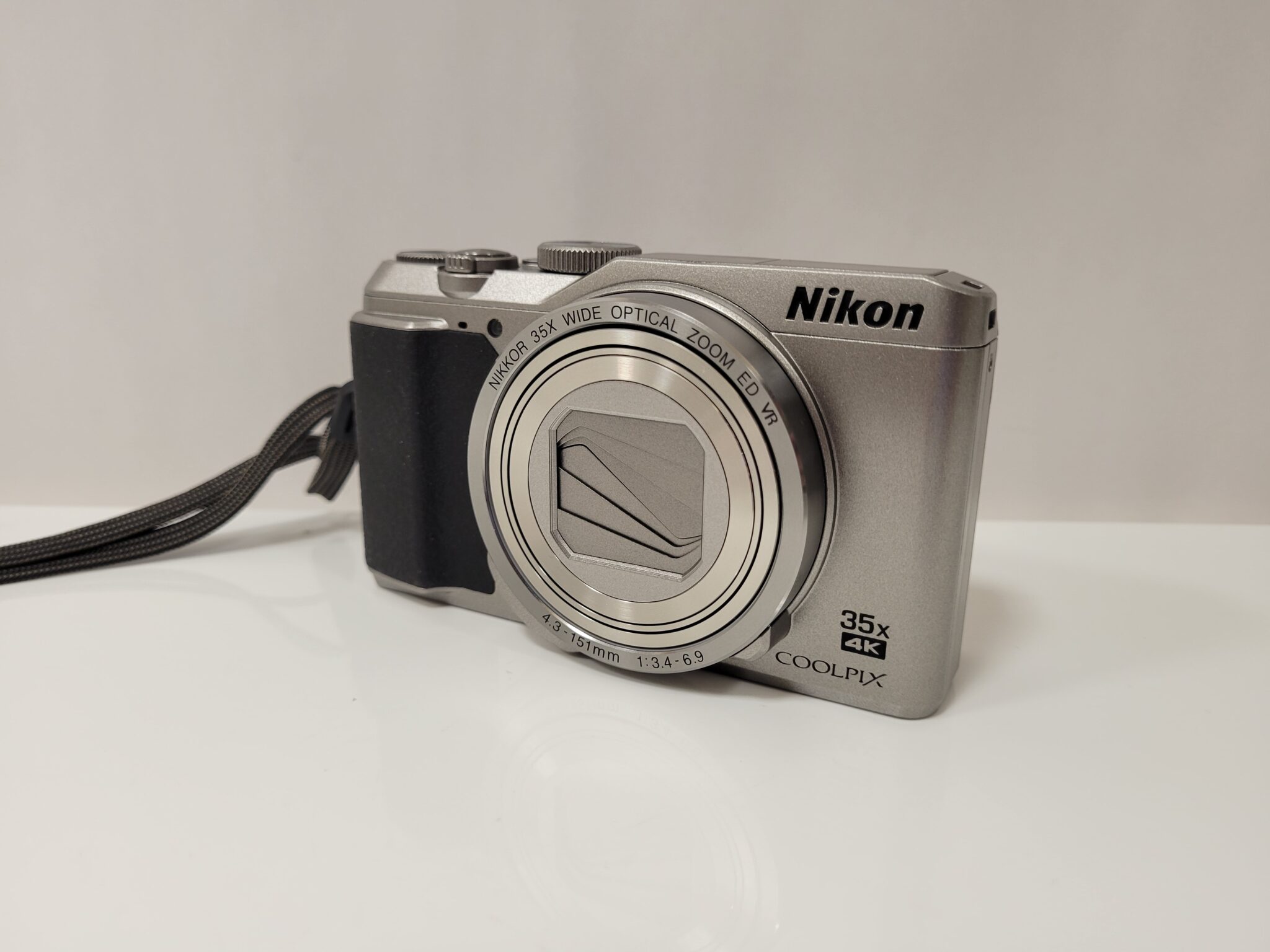Nikon COOLPIX A900 デジタルコンパクトカメラをお買取りしました