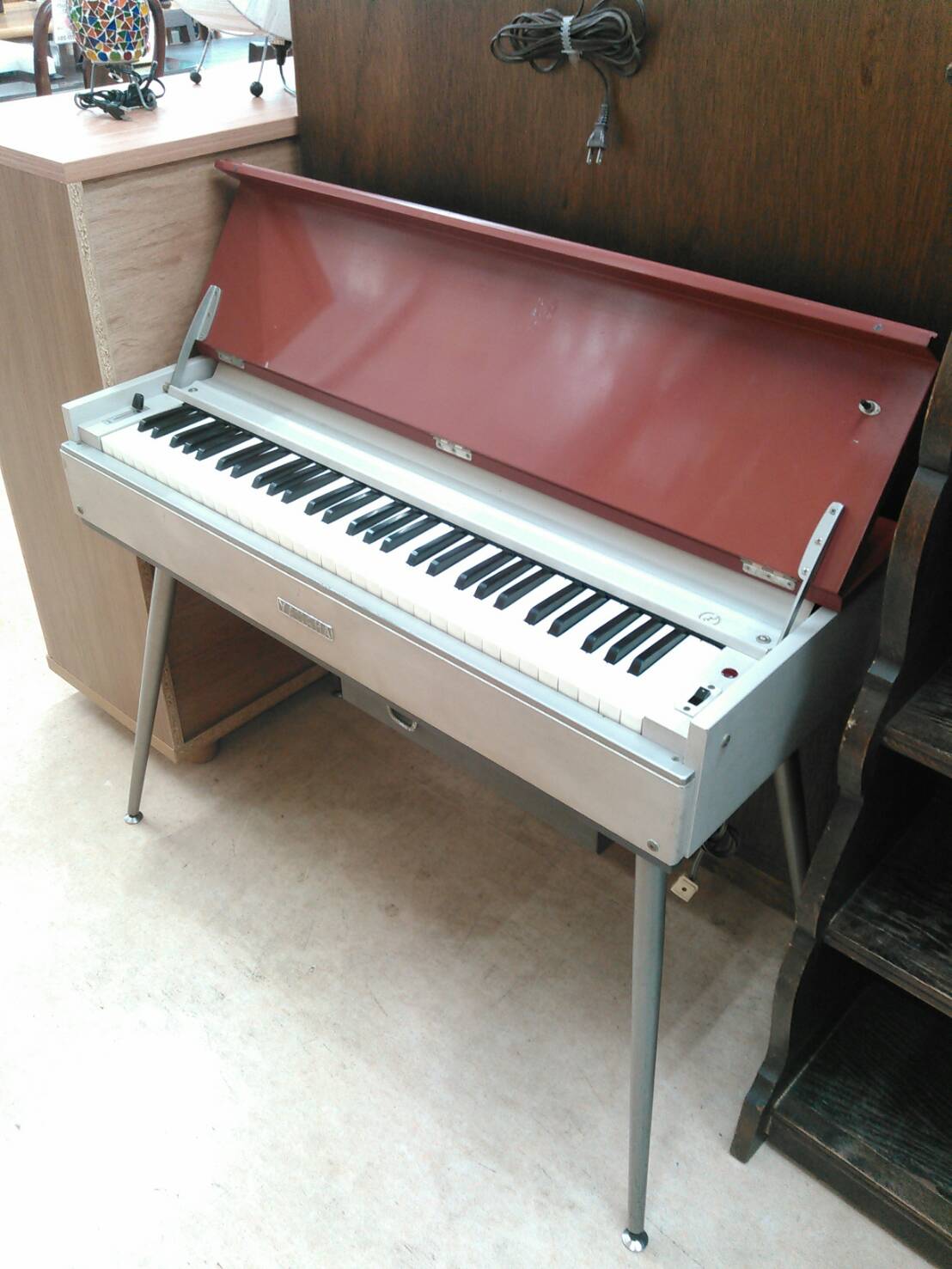 YAMAHA・ヤマハ 電気式オルガン L-2 昭和レトロ アンティーク