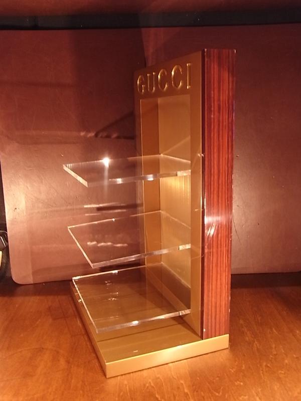 グッチディスプレイ台、GUCCI陳列棚、グッチメガネ置き LCM 6731