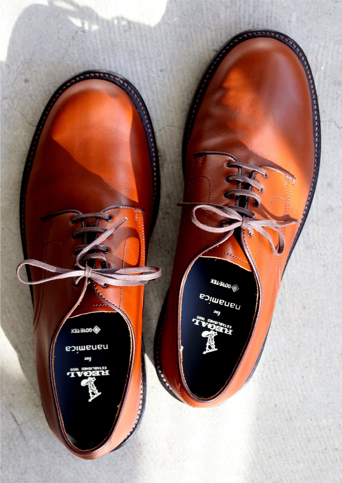 REGAL×nanamica｜特徴的なサドルラストのコラボレーションモデルを発売