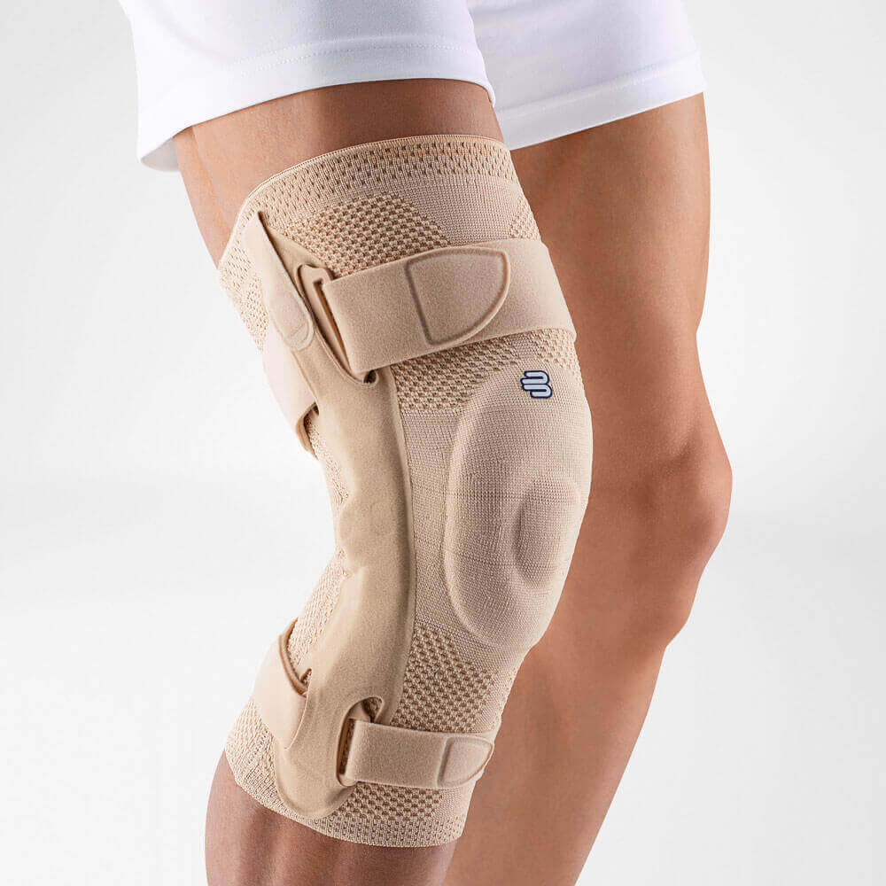 Knee Support for Lateral Stability and Muscle Activation - GenuTrain S