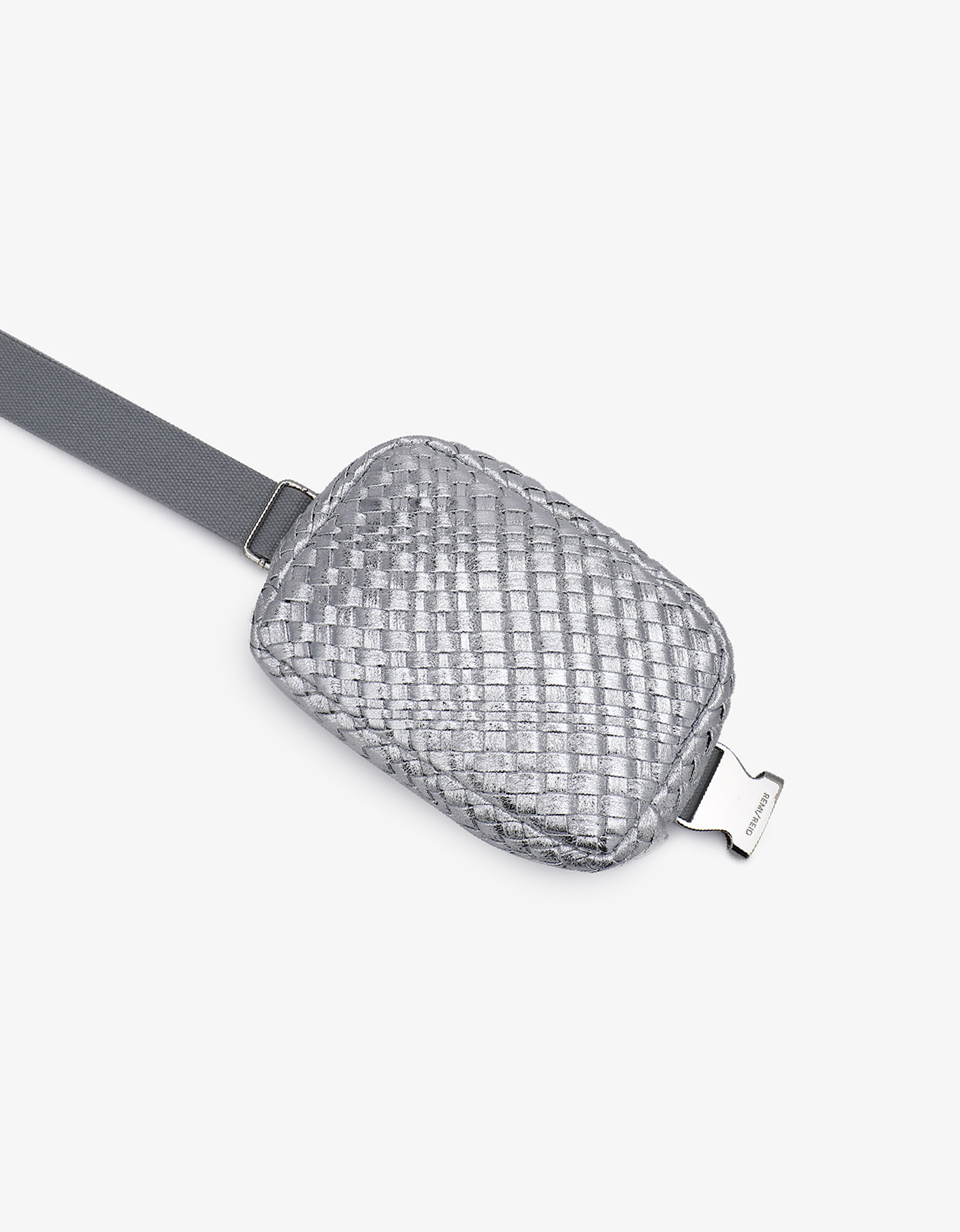 EVERLEIGH WOVEN BELT BAG SILVER – REMI/REID