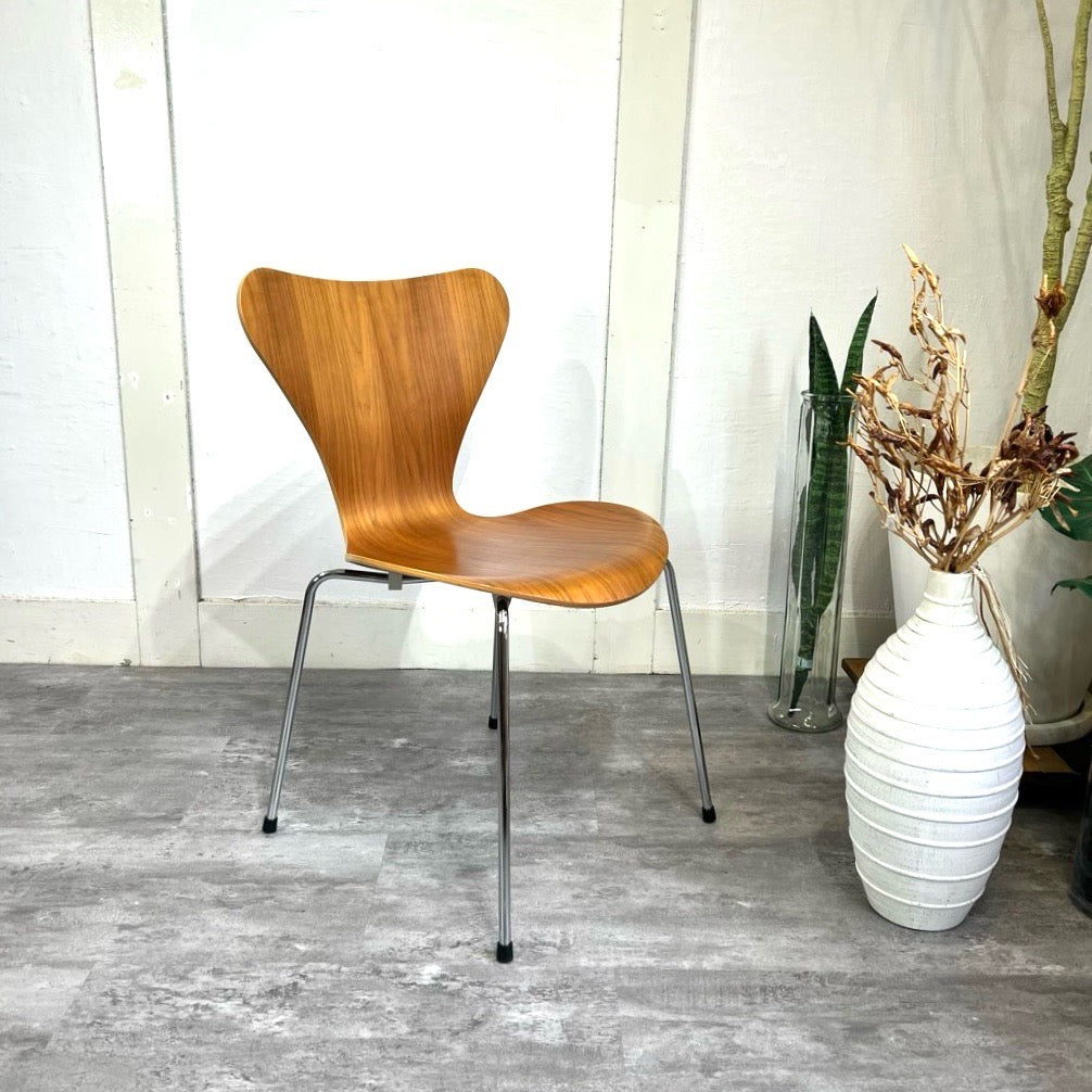フリッツ・ハンセン / FRITZ HANSEN セブンチェア アルネ・ヤコブセン