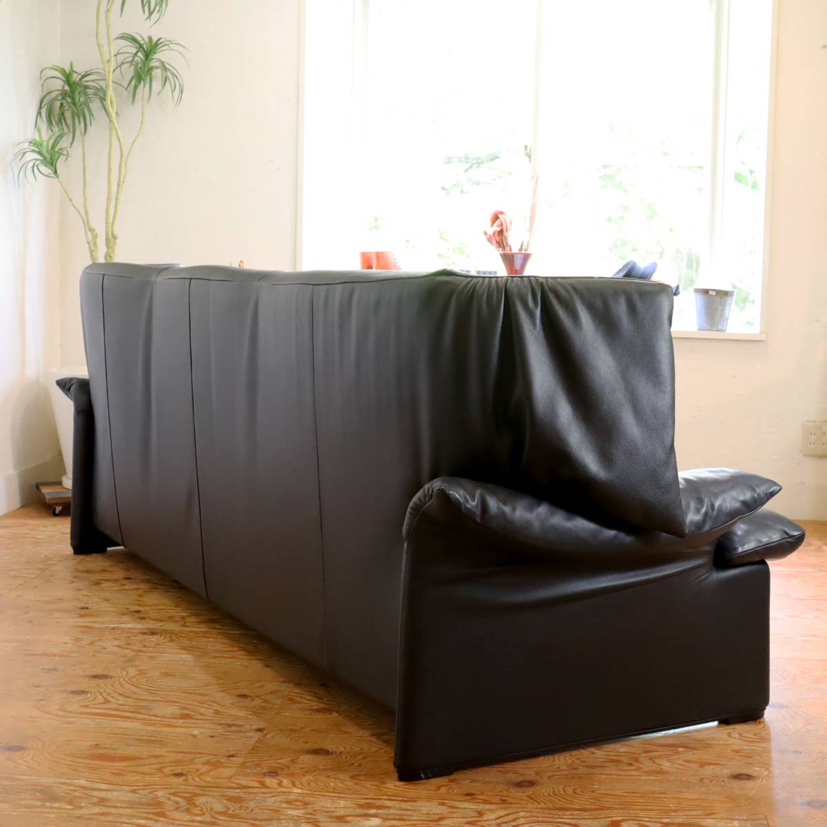 カッシーナ / Cassina ポルトヴェーネレ PORTOVENERE 678-3P 3人掛け