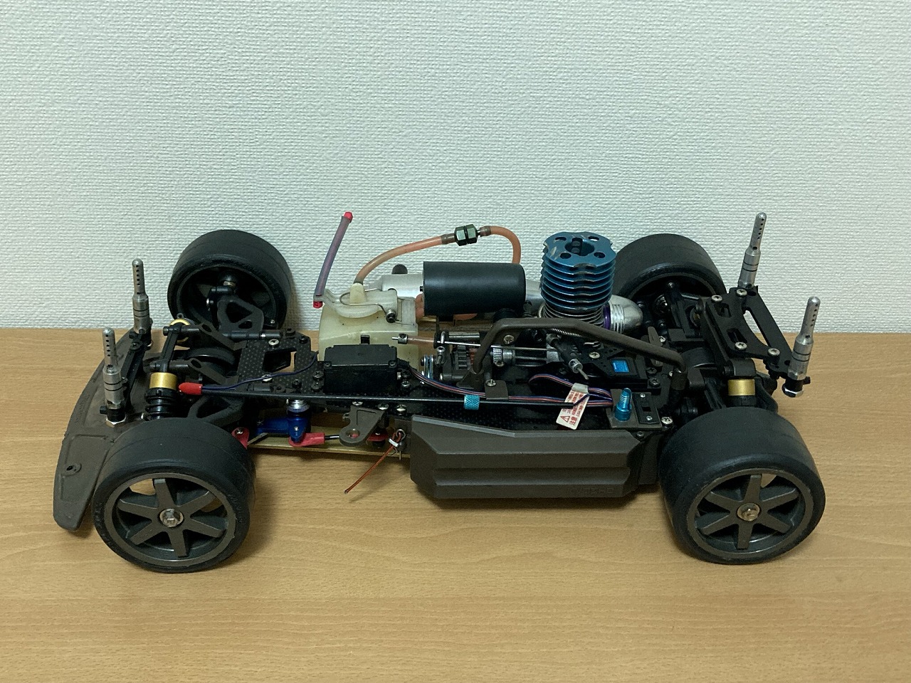 KYOSHO 京商 シャーシ FW-04 4WD スーパーテン エンジンラジコン