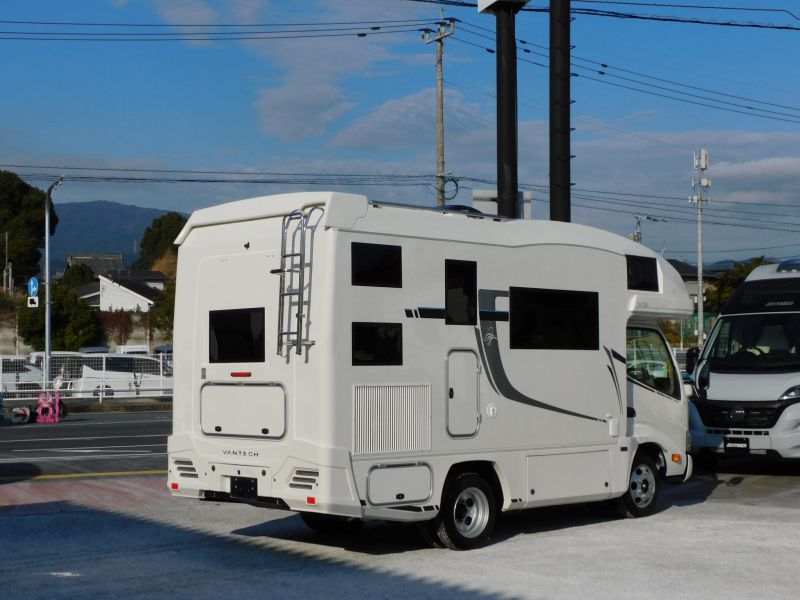 ZIL520 - ジル520 2025年モデル｜展示新車｜RVランド
