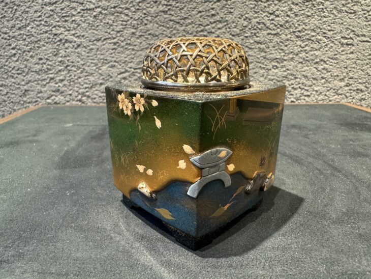 向面延雄 『庭園蒔絵香炉』 ｜骨董品買取 緑和堂