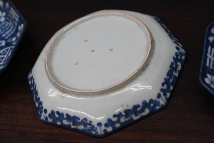 古伊万里 染付八角皿 ｜骨董品買取 緑和堂