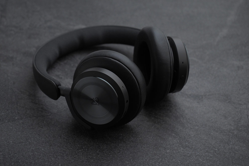 ヘッドホン Bang & Olufsen Beoplay HX Black Amazon.co.jp: バング