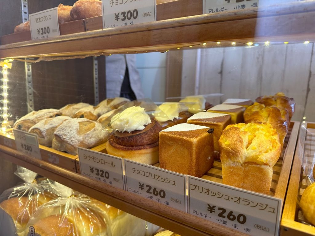 お客様の暮らしに寄り添うパンを。ハード系パン等を販売する小さな