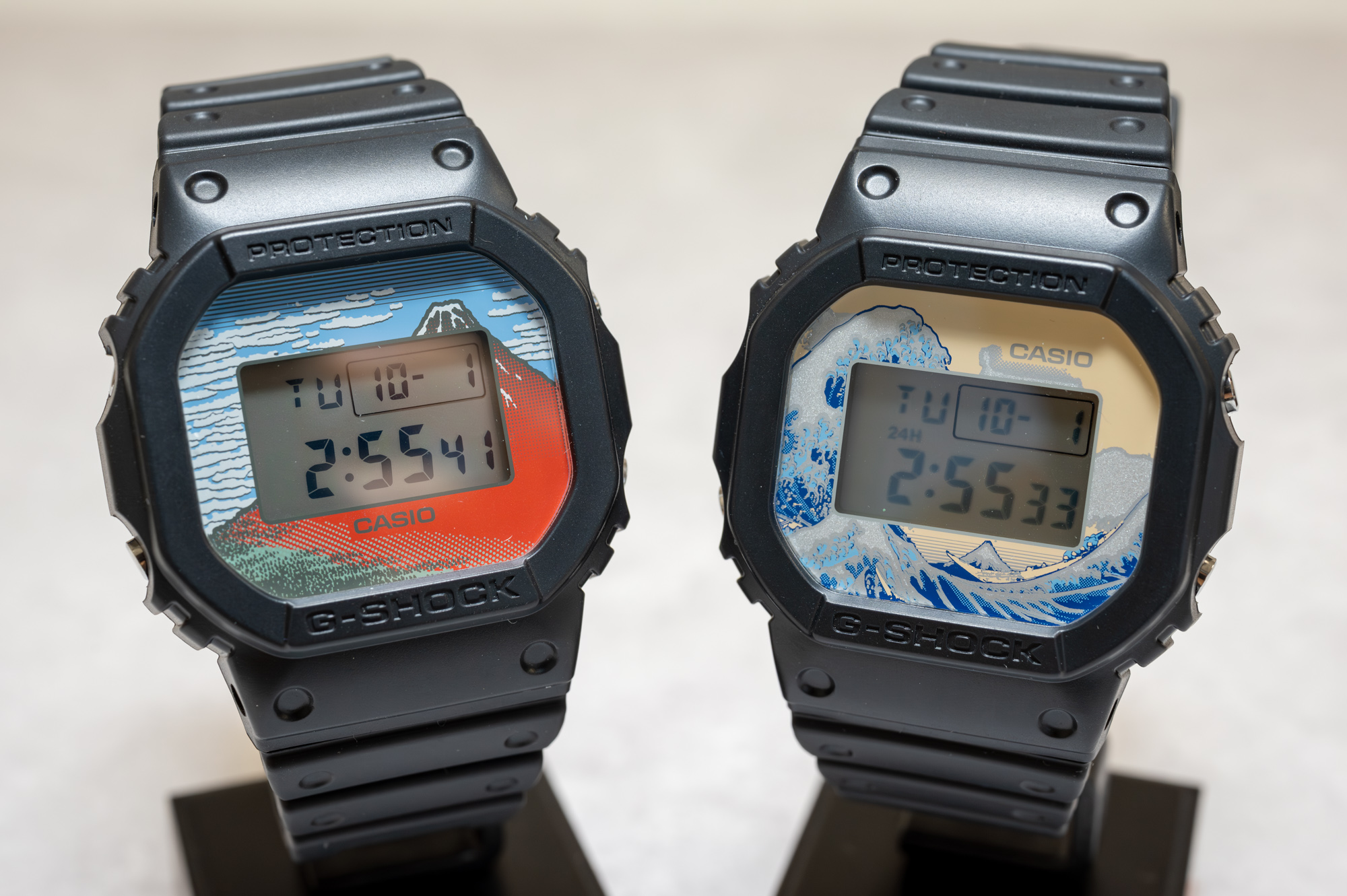 G-SHOCK、“北斎フェイス”の「DW-5600」 - Impress Watch