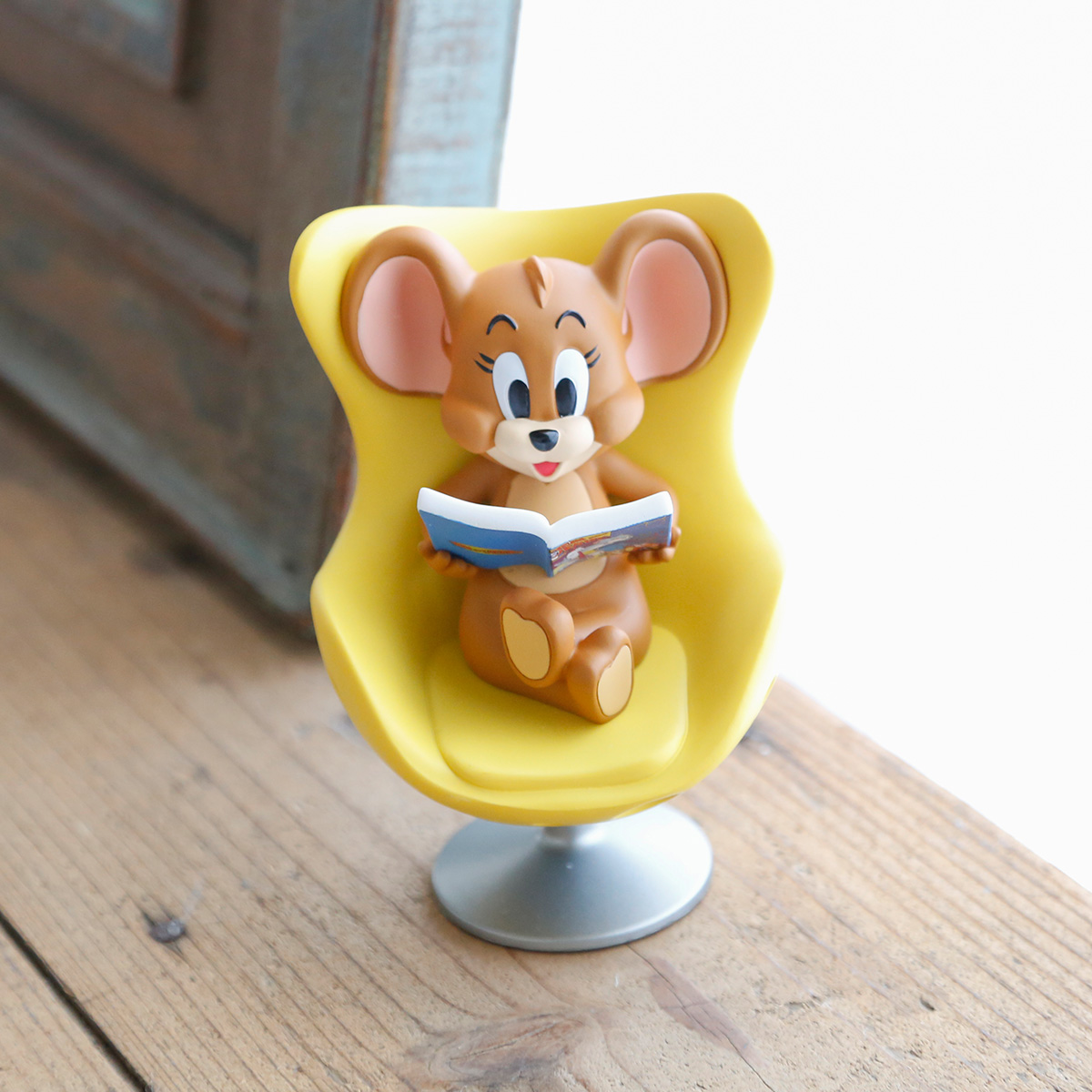 トムとジェリー ジェリー読書の時間スタチュー - TOM AND JERRY