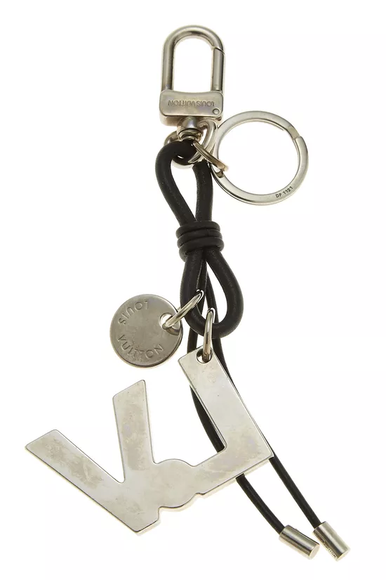 Pre-Owned Silver Leather Rope Key Holder QJJ04Y1LVB001