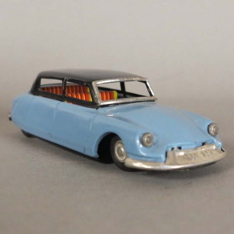 Bandai Citroen DS 19. Tin toy Japan. 60s