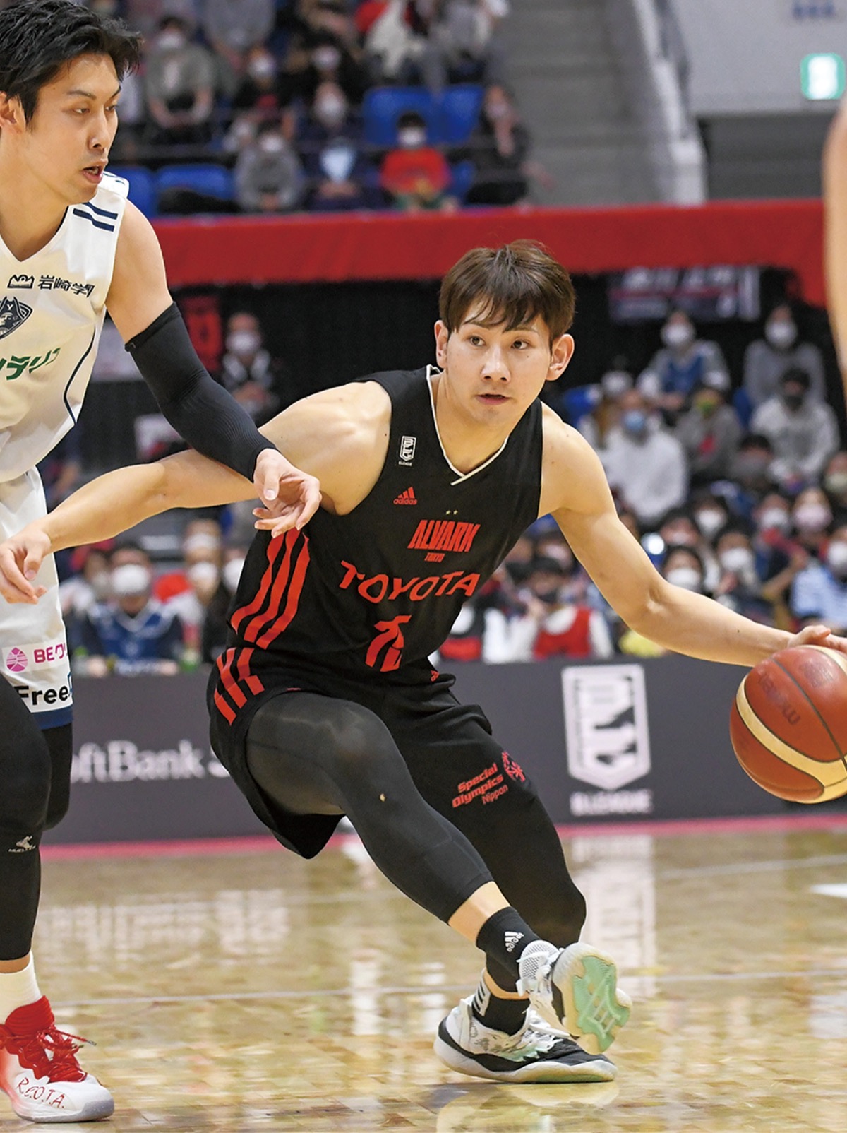 山北町教委 プロバスケ小酒部さんを表彰 | 足柄 | タウンニュース