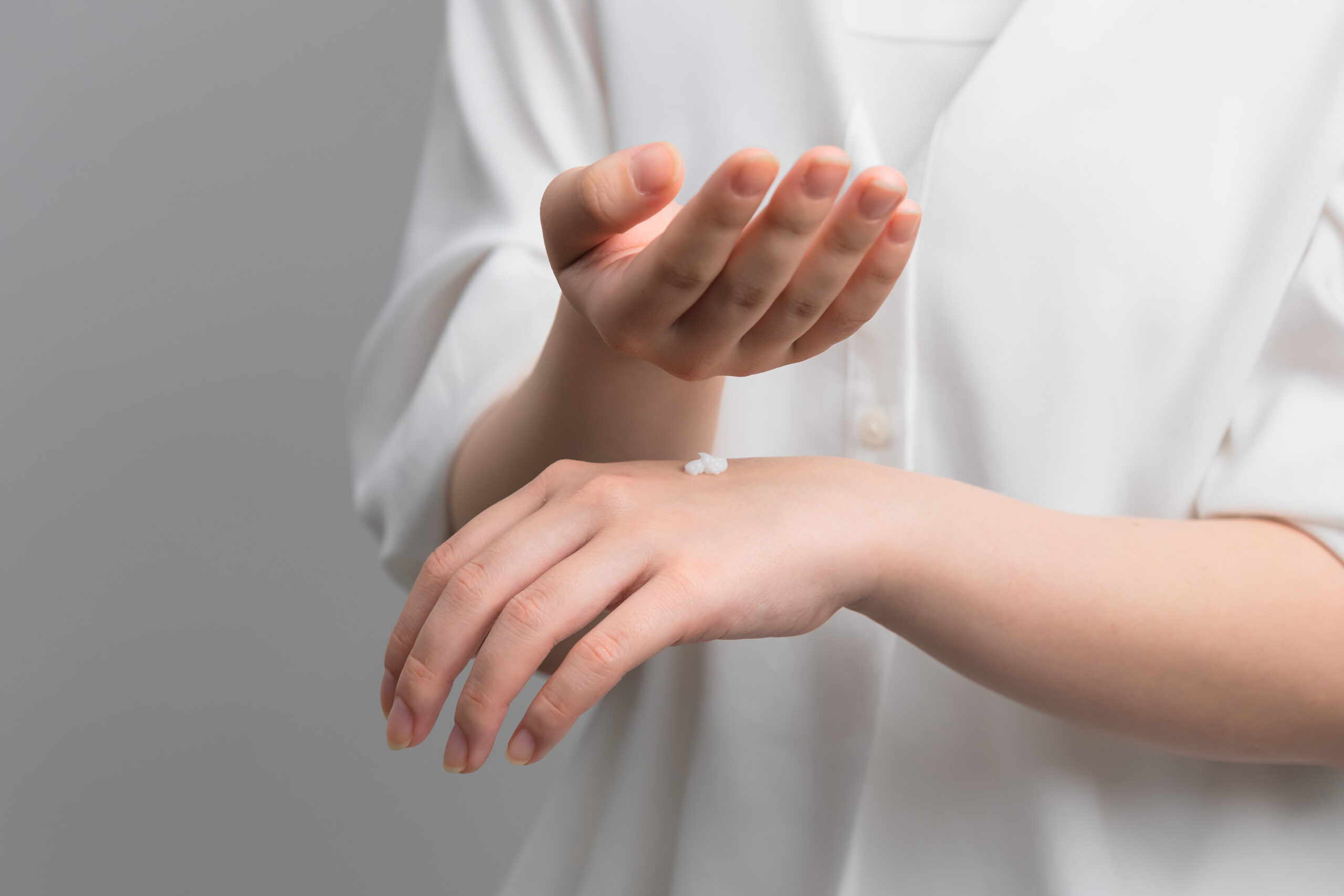 ホワイトハンドセラム | to esella