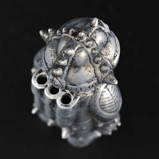 ともだち初号機 燻銀 | 多肉植物・特別な鉢の販売 | トーキー | TOKY