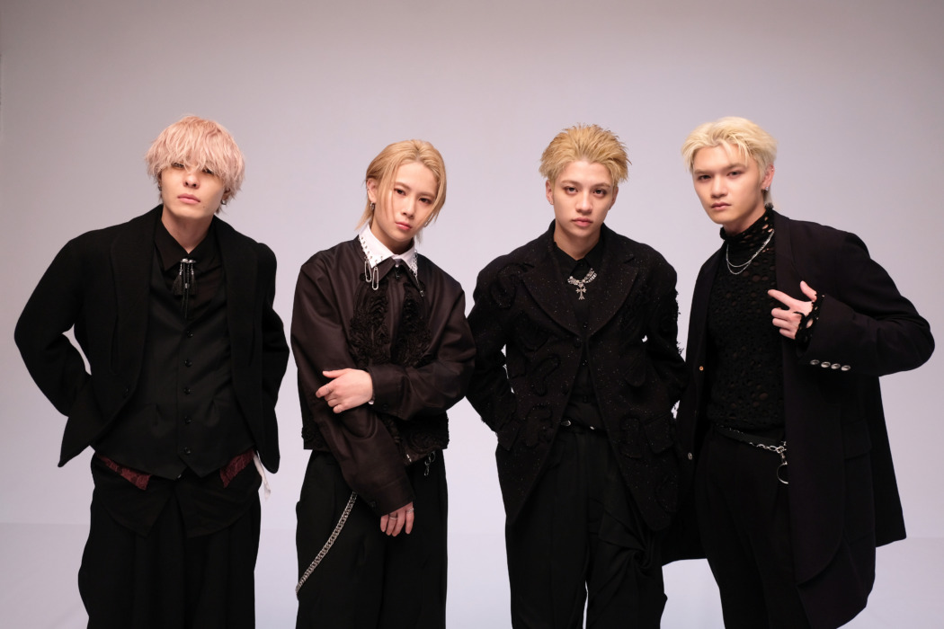 プレゼント】WOLF HOWL HARMONYさんの直筆サイン入りフォトカード1名様