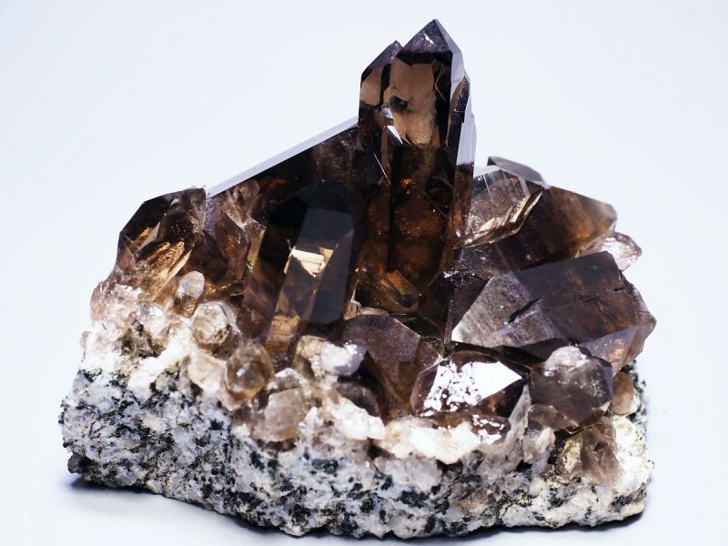 スモーキークォーツ(煙水晶)クラスター スイスアルプス水晶 381g (34-58)