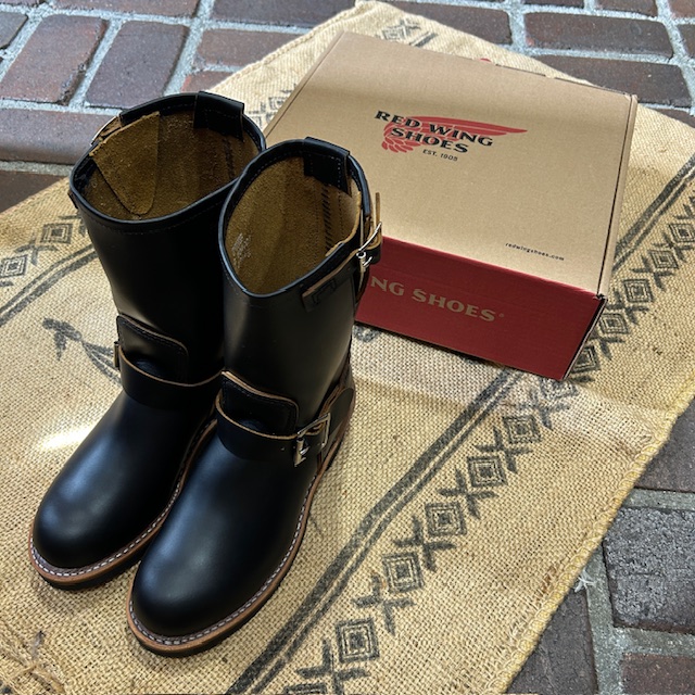 待望の復刻！レッドウィング (RED WING) 11インチ エンジニアブーツ