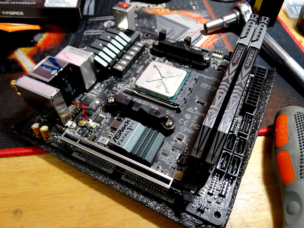 ASRock B450 Gaming-ITX/ac Review - Installation & Test Setup