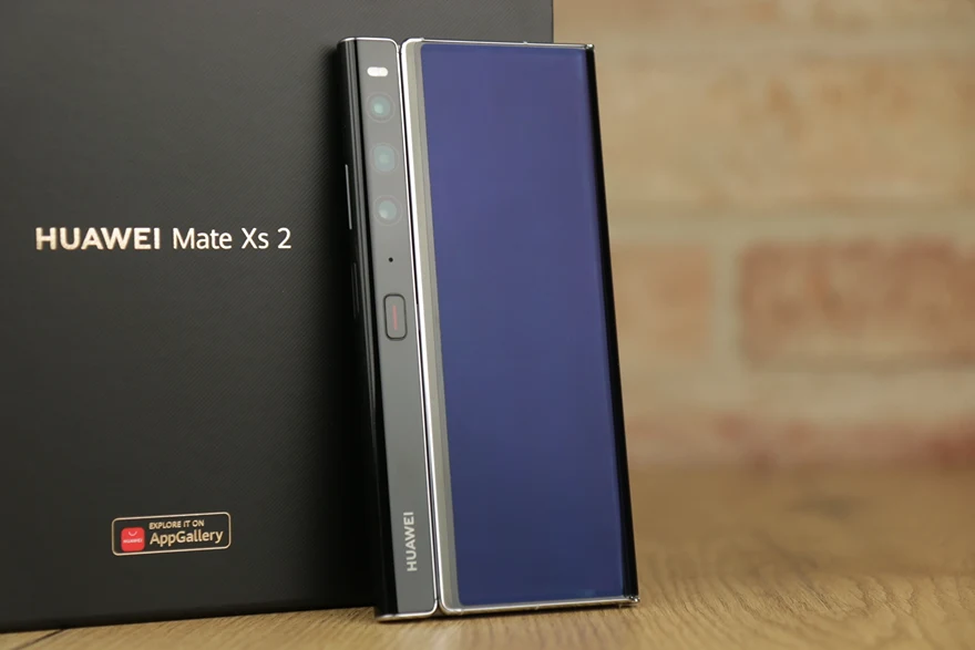 Huawei Mate Xs 2 review - no one folds their weapons, but smartphones