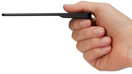 バッテリーカバー付属で数ヶ月使える「Kindle Oasis」が発売。最薄・最