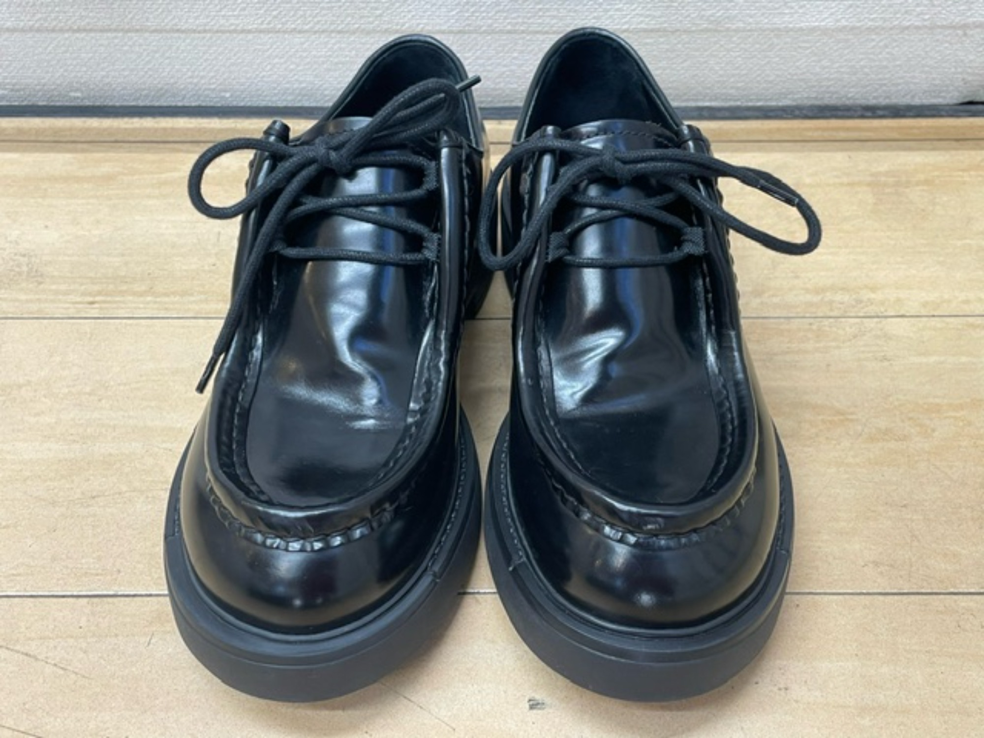 PRADA/プラダ】の、ダイアパソンオペークブラッシュドレザーレース