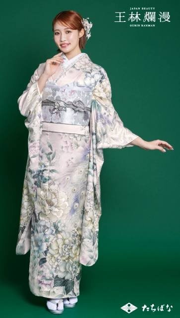 王林爛漫”の振袖-白｜成人記念の新作振袖ご紹介 OR-323