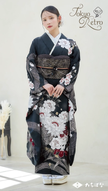 矢作萌夏ちゃん”着用の振袖-黒｜成人記念の新作振袖ご紹介