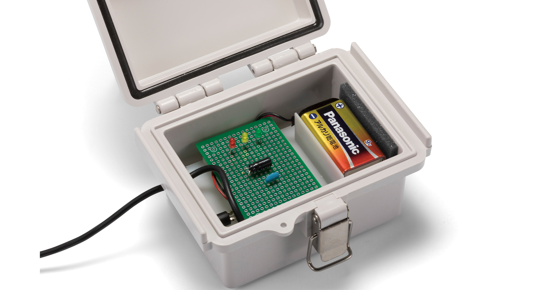 難燃性電池押さえスポンジ SCMシリーズ | 製品情報 | タカチ電機工業