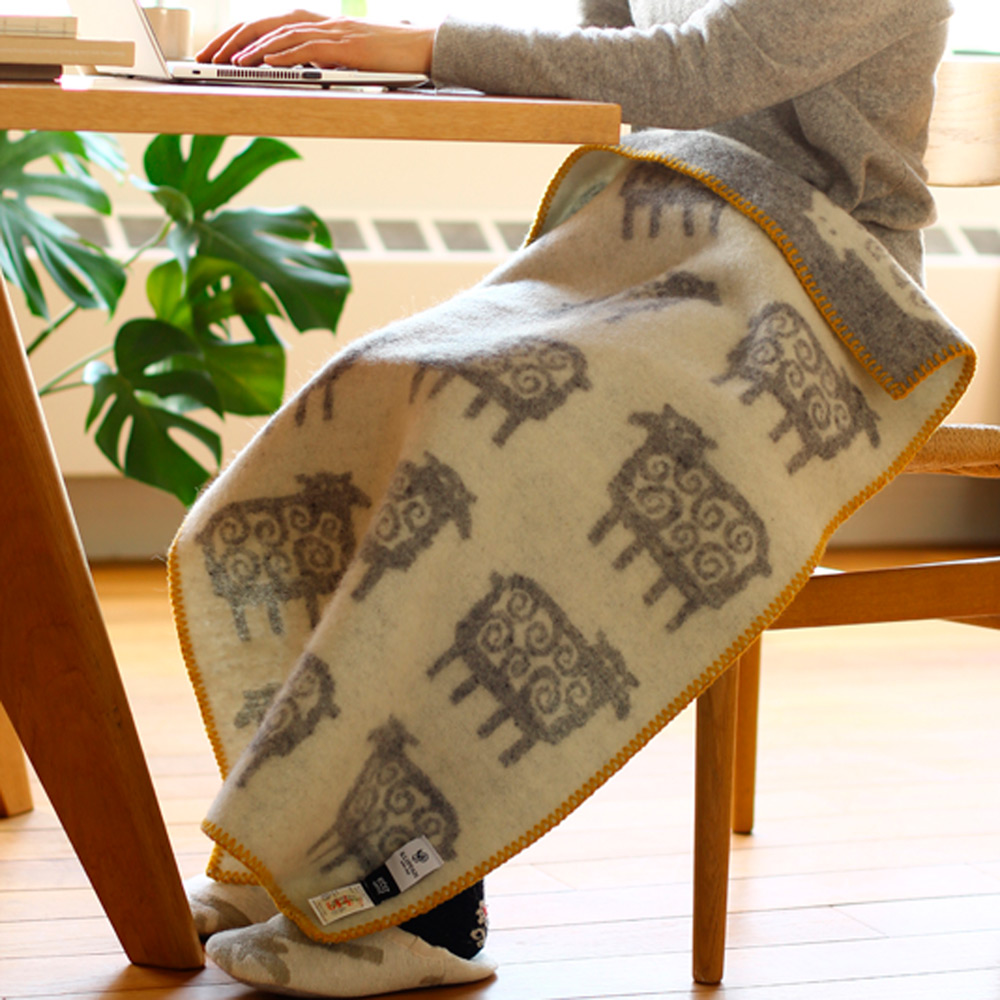 ウールミニブランケット ヒツジ ライトグレー | 商品詳細 | 高島屋