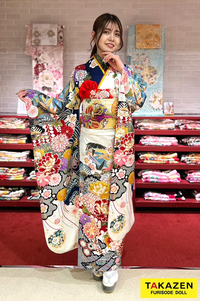 正統派古典 白/ブルー/青 紅型/牡丹柄 大人っぽい 綺麗 華やか 高級