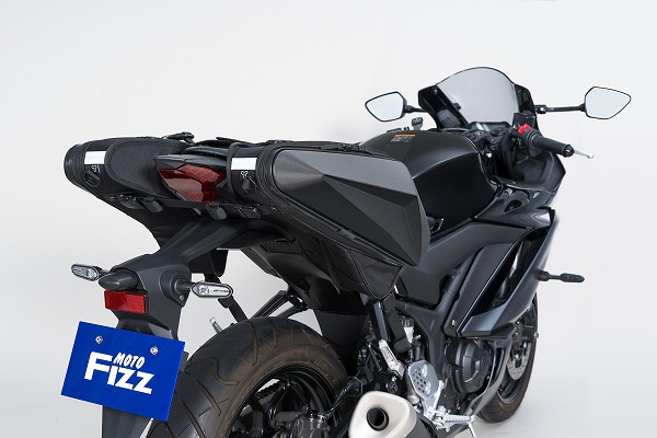 カービングシェルケース2 SS（エンボスブラック） | タナックス株式会社