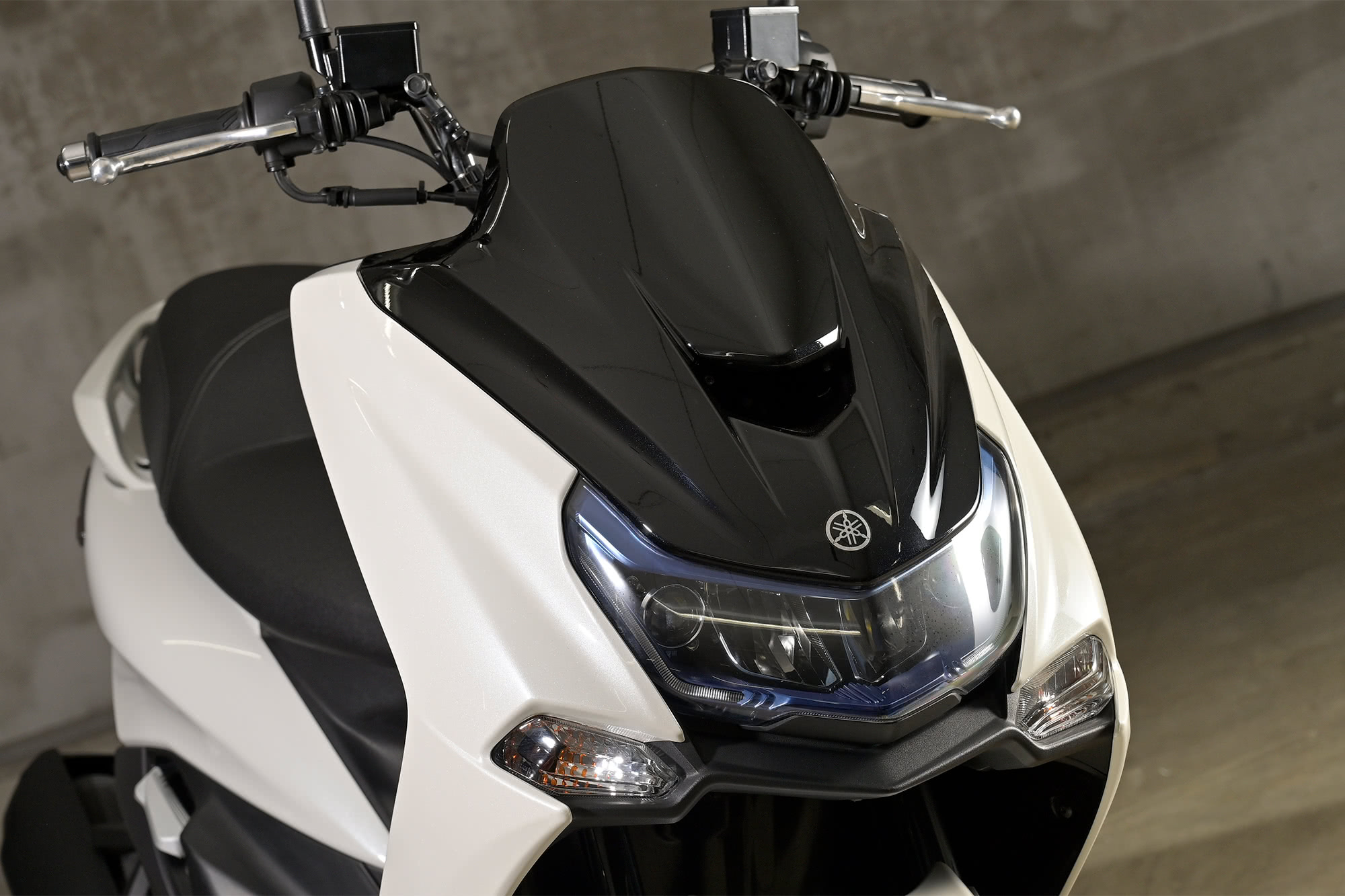 YAMAHA MAJESTY S ：下道＆高速性能を高次元で両立 - バイク車両