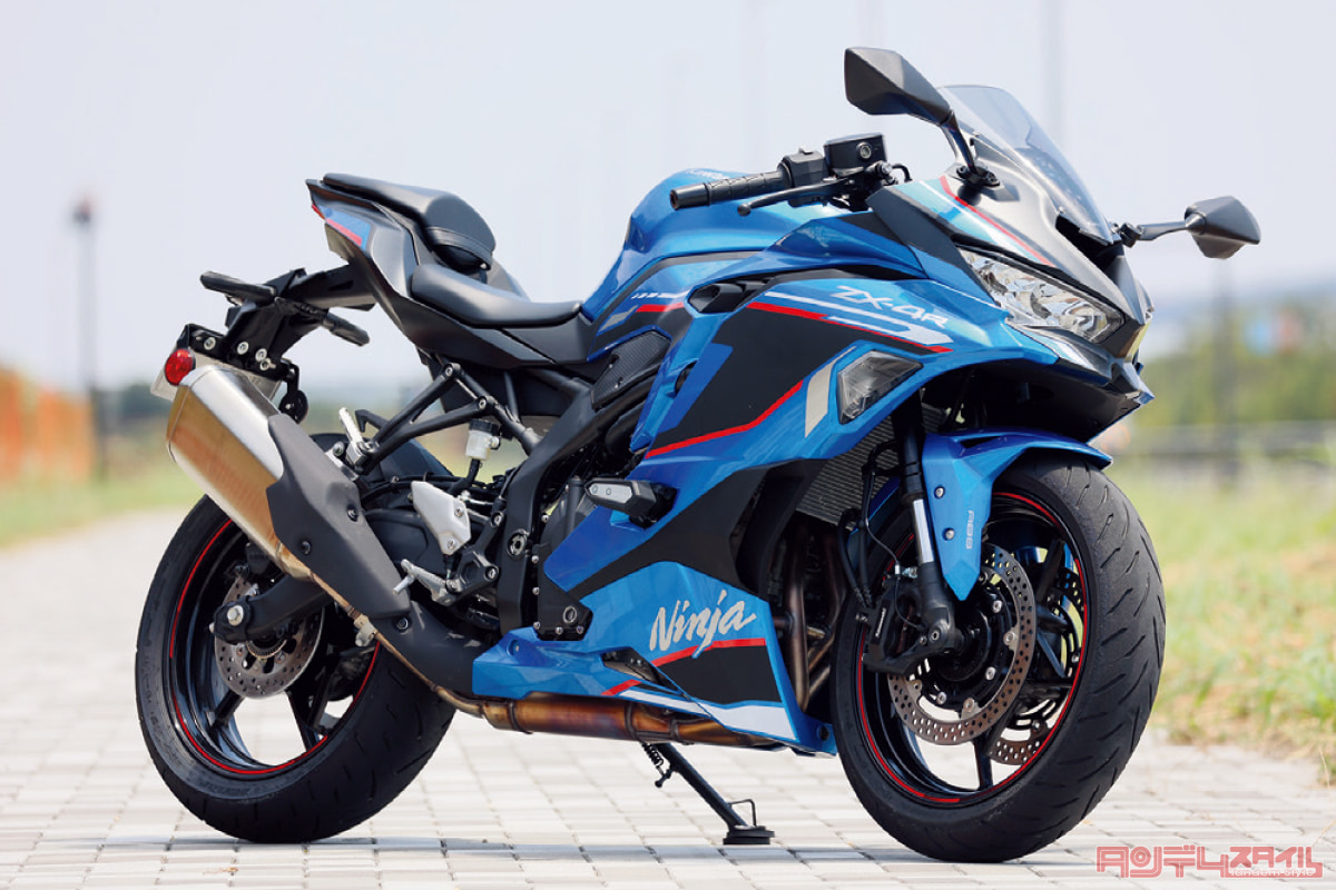 4気筒らしい音と感覚が乗り手の官能を刺激する KAWASAKI Ninja ZX-4R