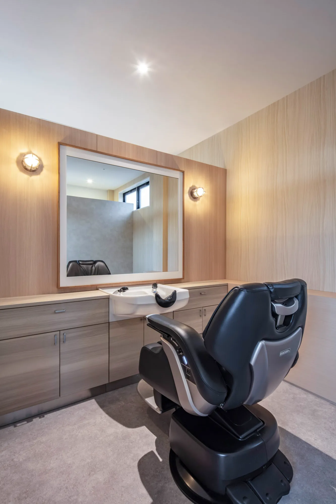 LEGEND II | チェア | 製品情報 | タカラベルモント