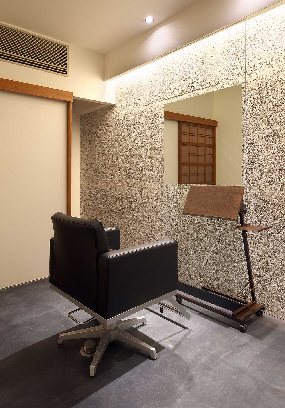 LIBRO | ミラー・サロン家具・ワゴン等 | 製品情報 | タカラベルモント