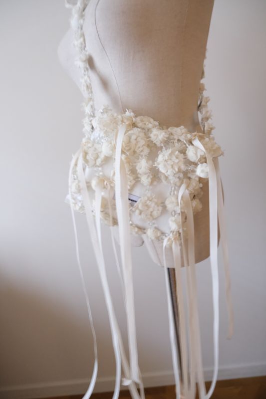 RIV NOBUHIKO (リブ ノブヒコ）BANTOM FLOWER SHOULDER BAG ivory