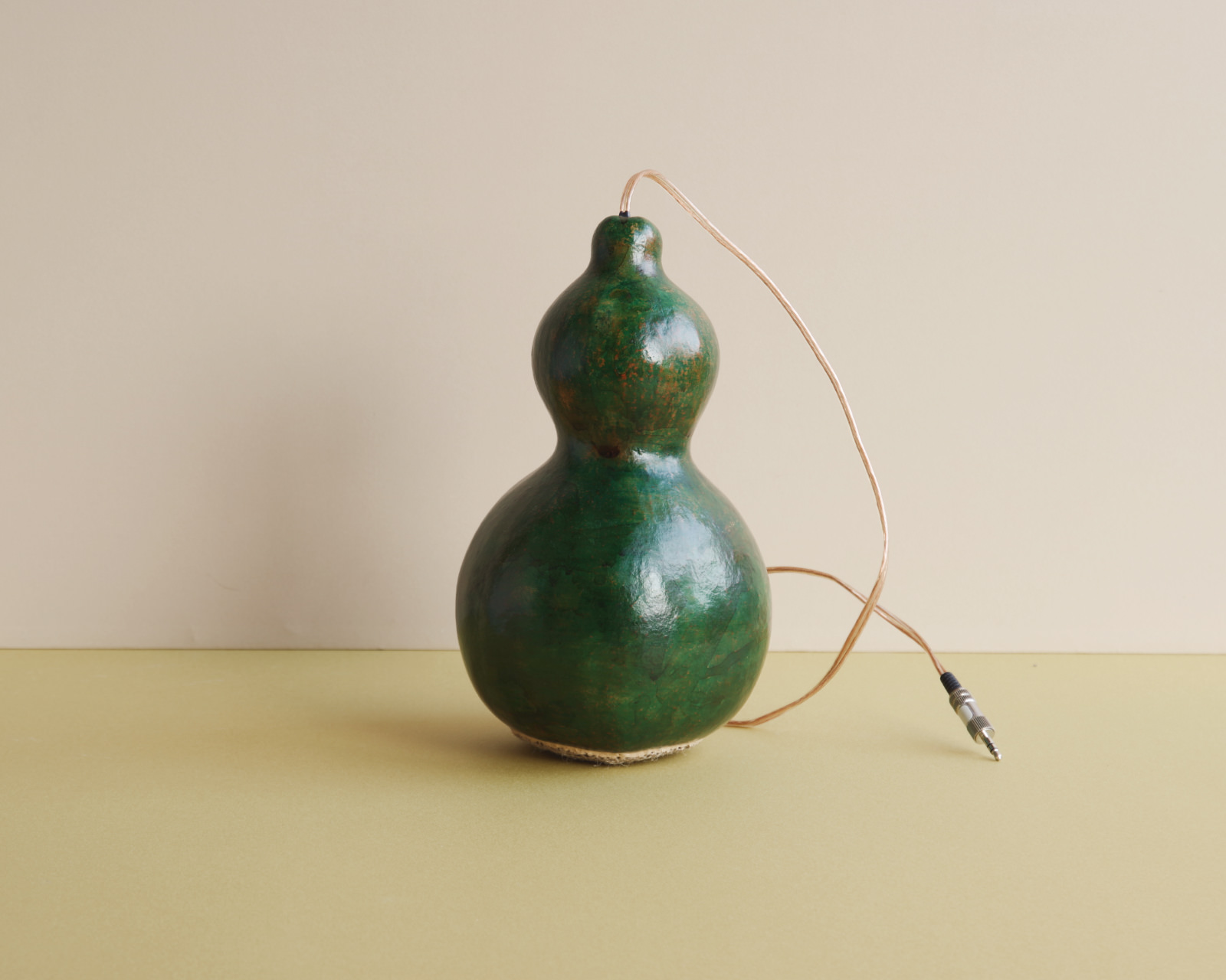 ひょうたんスピーカー / 秋元しゅうせい – 新得町のカフェ | THE YARD