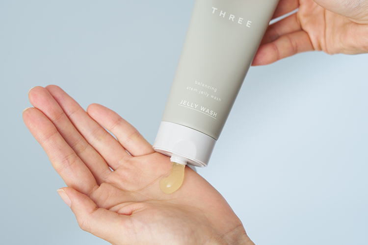THREE バランシングステム ジェリー ウォッシュ | 洗顔料 | THREE
