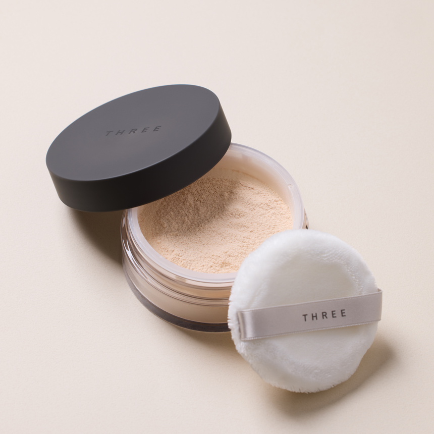 THREE アルティメイトダイアフェネス ルースパウダー | フェイス