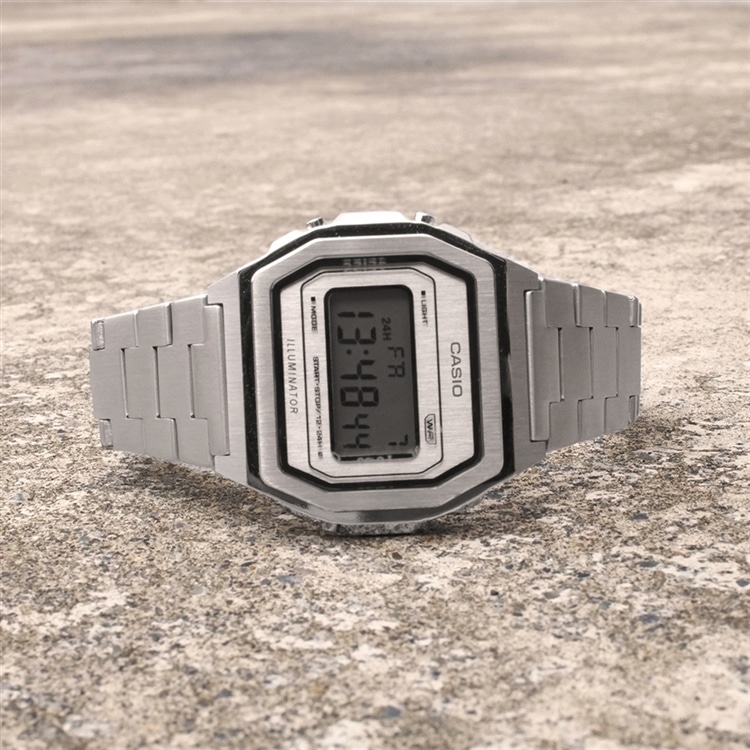 モノトーンコーデをスタイリッシュにする【カシオクラシック】の新作