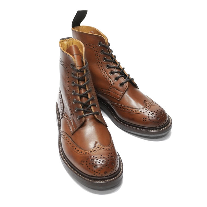 Tricker's（トリッカーズ）カントリーブローグブーツ（ダイナイト