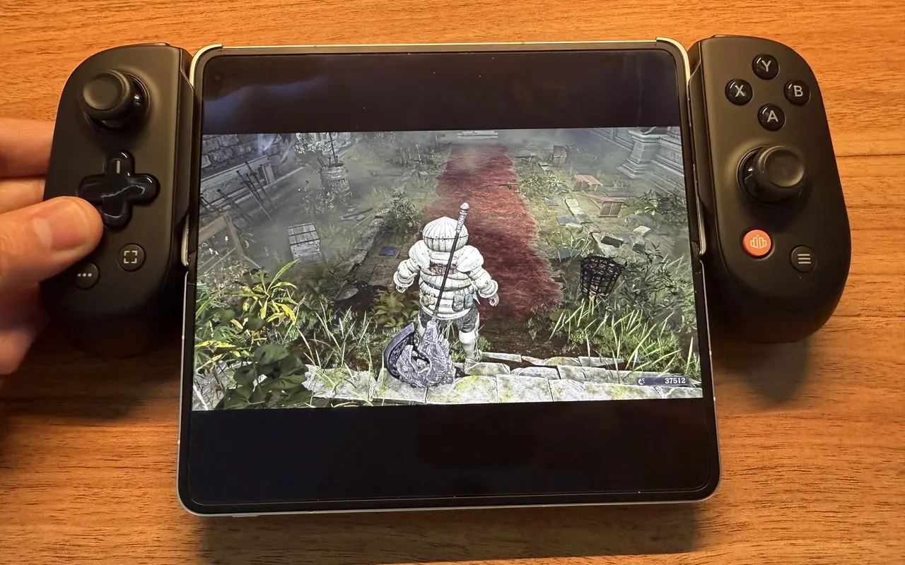 Backbone Pro』レビュー！スマホ向けゲームコントローラーの2025年